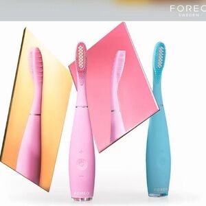 FOREO Electric silicone toothbrush